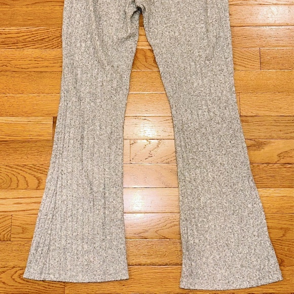 Grey flare leggings - Picture 2 of 2